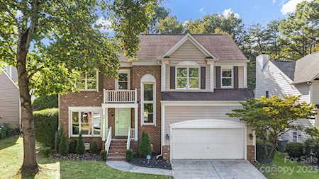 4911 Benthaven Ln Charlotte, NC 28269