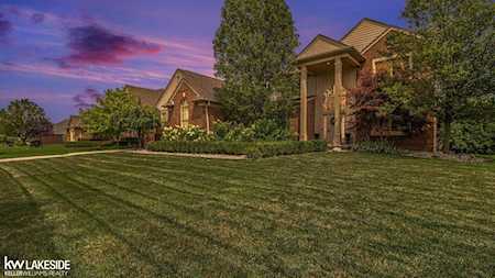 57486 Cider Dr Washington Twp, MI 48094