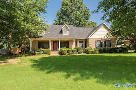 603 SE Sunburst Circle Brownsboro, AL 35741