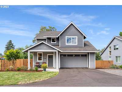 9799 SW Frewing ST Tigard, OR 97223