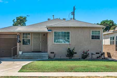 1225 N Lamer St Burbank, CA 91506
