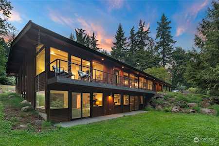 17106 208th Ave NE Woodinville, WA 98077