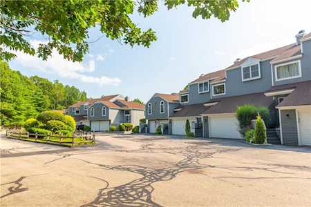 5390 Post Rd #3 Warwick, RI 02818