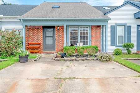 1734 Sword Dancer Dr Virginia Beach, VA 23454