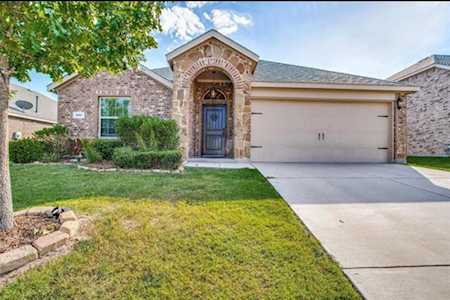 231 Clydesdale Street Waxahachie, TX 75165