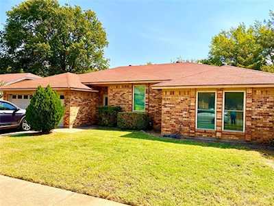 3425 Derby Circle Bedford, TX 76021