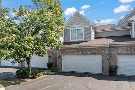 529 Cherry Hill Ct Schaumburg, IL 60193