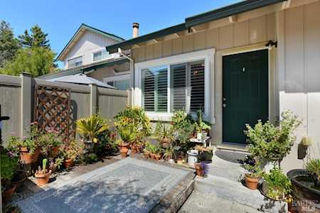 1008 Civic Center Drive Rohnert Park, CA 94928