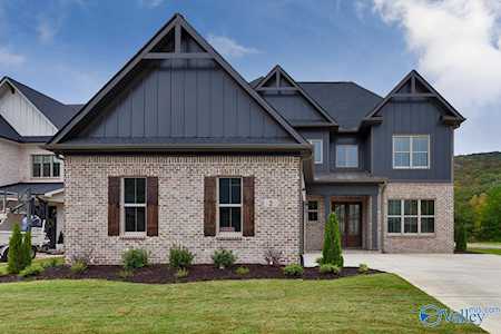 2 Payton Oaks Place Gurley, AL 35748