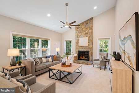 3728 Spicewood Dr Annandale, VA 22003