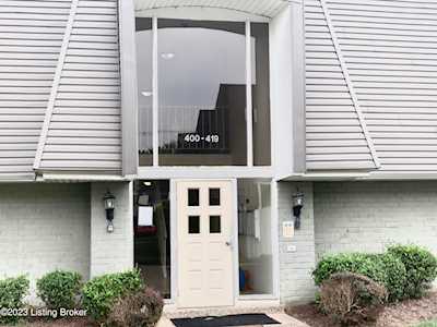 416 La Fontenay Ct Louisville, KY 40223