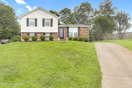12116 Winding Spring Ct Louisville, KY 40245
