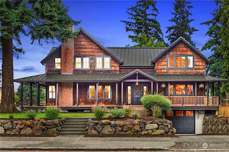 7001 49th Ave NE Seattle, WA 98115