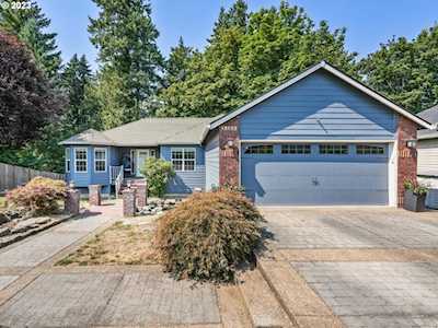 18033 Chickaree DR Oregon City, OR 97045