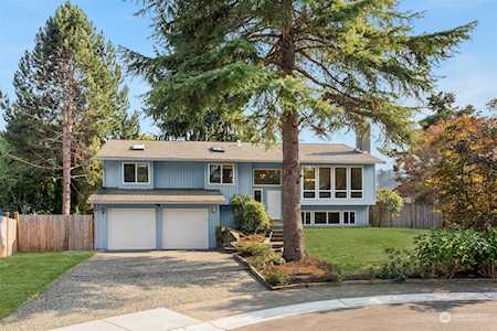 4313 191st Ave SE Issaquah, WA 98027