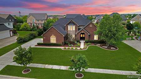 52036 S Copperwood Dr Lyon Twp, MI 48178