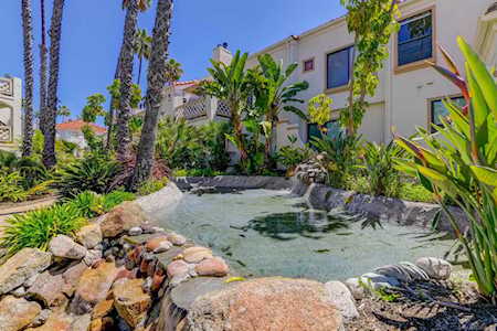 9384 Twin Trails Drive #205 San Diego, CA 92129