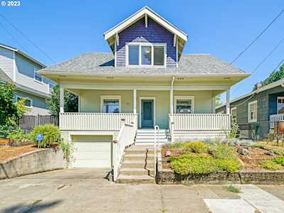 721 NE Roselawn ST Portland, OR 97211