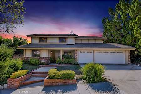 1611 Valecroft Ave Westlake Village, CA 91361