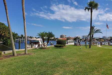 3301 Spanish Trail #207 Delray Beach, FL 33483