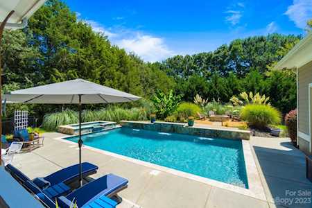 111 Swayne Dr Mooresville, NC 28117