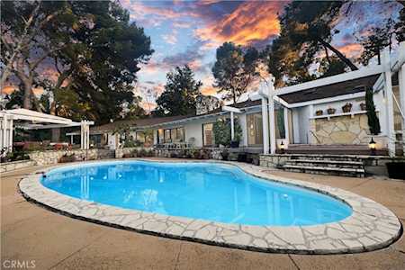 11 Bowie Road Rolling Hills, CA 90274