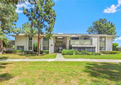 8777 Coral Springs Ct #5H Huntington Beach, CA 92646