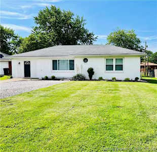 15 Robin Rd New Albany, IN 47150