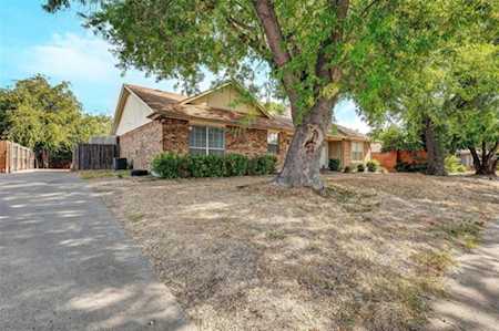 506 Augustine Drive Euless, TX 76039