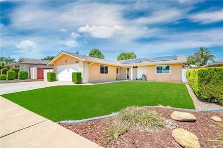 1622 Kingston Dr Escondido, CA 92027
