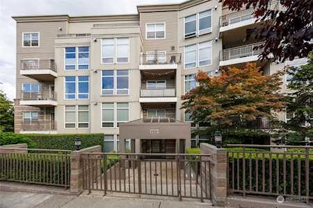 3221 SW Avalon Way #305 Seattle, WA 98126