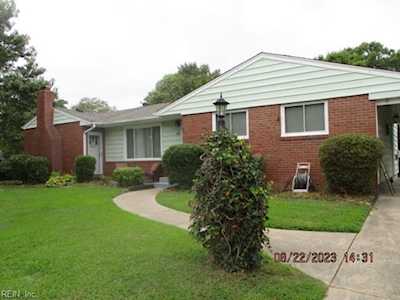 649 Aragona Blvd Virginia Beach, VA 23462