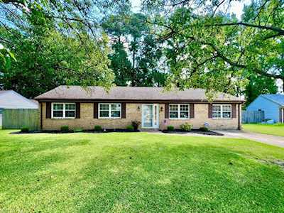 366 Courtney Arch Virginia Beach, VA 23452