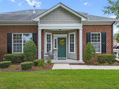 1517 Aldershot Ln Chesapeake, VA 23320