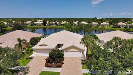 7682 Camminare Dr Sarasota, FL 34238