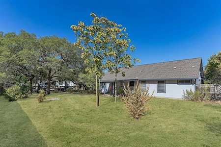 607 Cowal S DR Spicewood, TX 78669