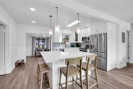 1910 SW 23rd Ave Fort Lauderdale, FL 33312