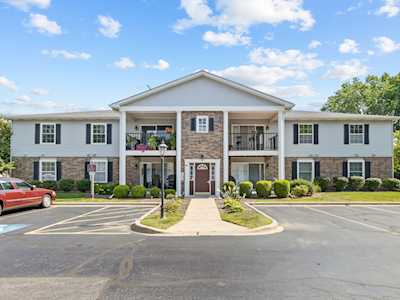 935 Golf Course Rd #7 Crystal Lake, IL 60014