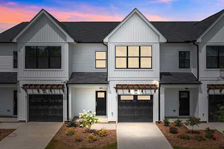48 Curren Drive Clayton, NC 27520