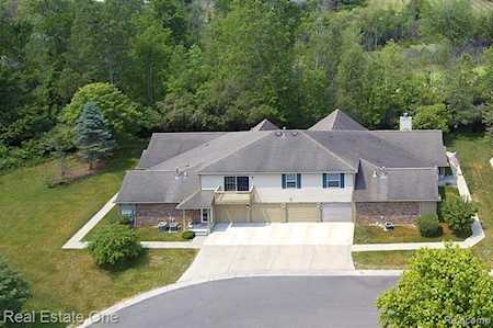 4083 Stonebridge Holly Twp, MI 48442