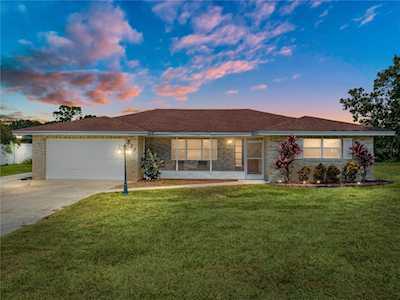 327 Sunshine Dr Lake Wales, FL 33859