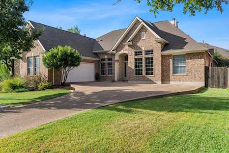 6601 Magenta LN Austin, TX 78739