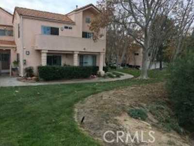 24445 Valle Del Oro #202 Newhall, CA 91321