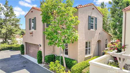 87 Alevera St Irvine, CA 92618