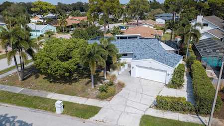 8687 Kenwood Rd Seminole, FL 33777