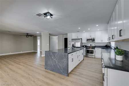 721 Strawberry Place Henderson, NV 89002