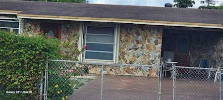1771 NW 36th Ave Lauderhill, FL 33311