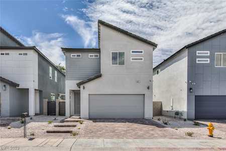 4011 Welter Ave Las Vegas, NV 89104