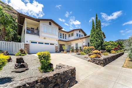 1042 Kuekue Street Honolulu, HI 96825