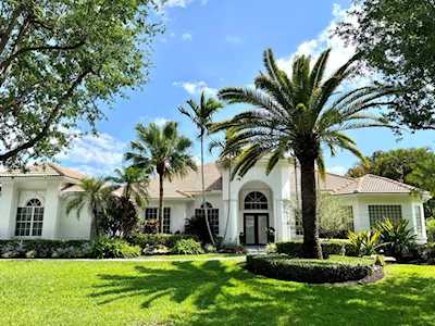 17223 Gulf Pine Circle Wellington, FL 33414
